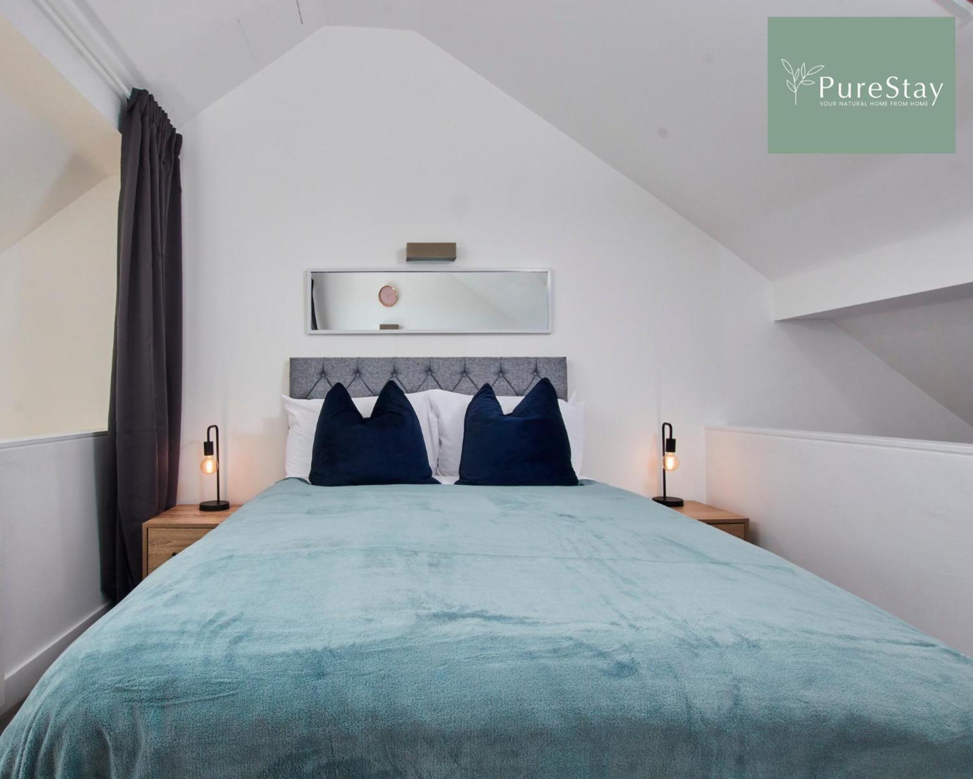Beautiful Four Bed House By Purestay Short Lets & Serviced Accommodation Coventry With Parking Esterno foto