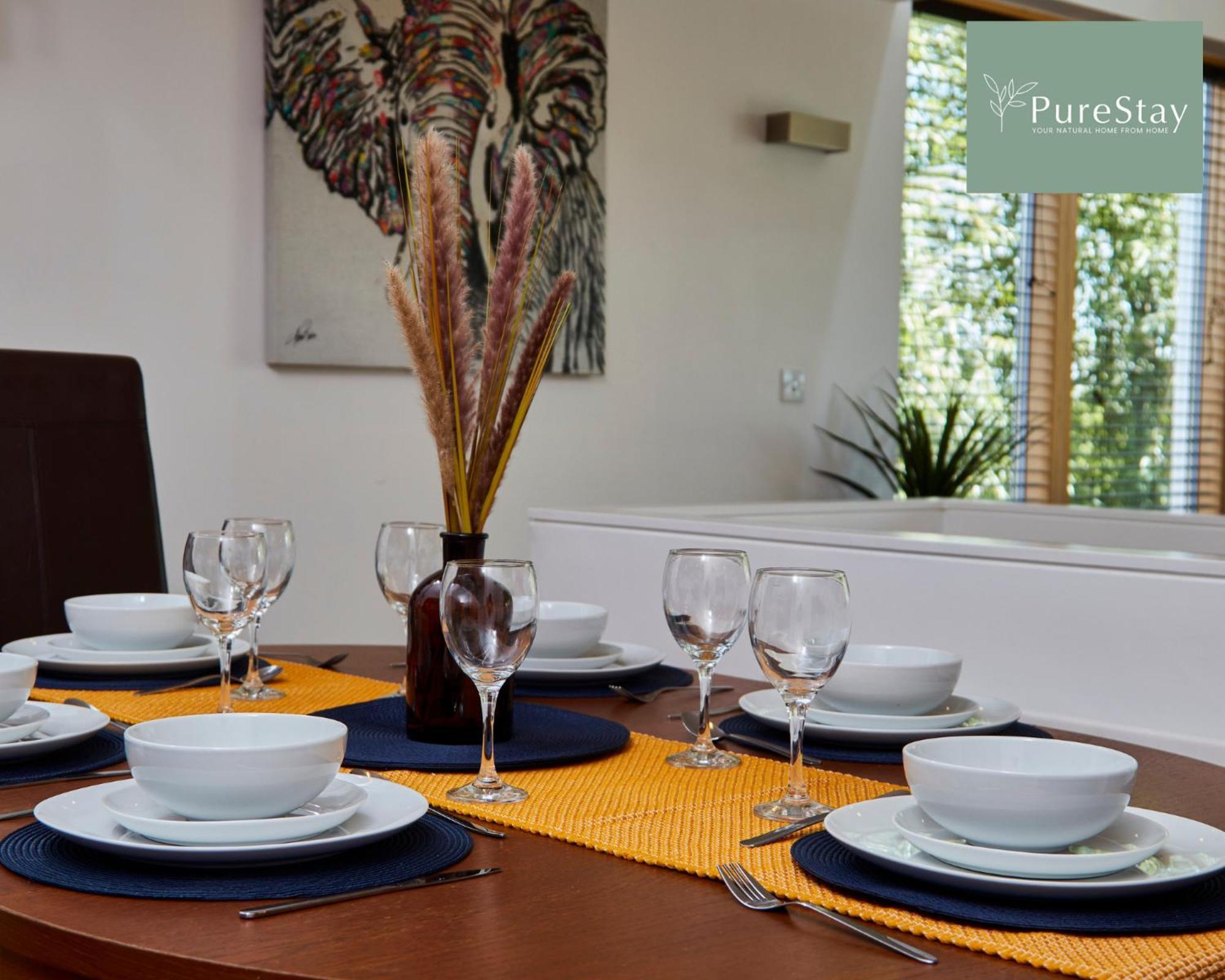 Beautiful Four Bed House By Purestay Short Lets & Serviced Accommodation Coventry With Parking Esterno foto